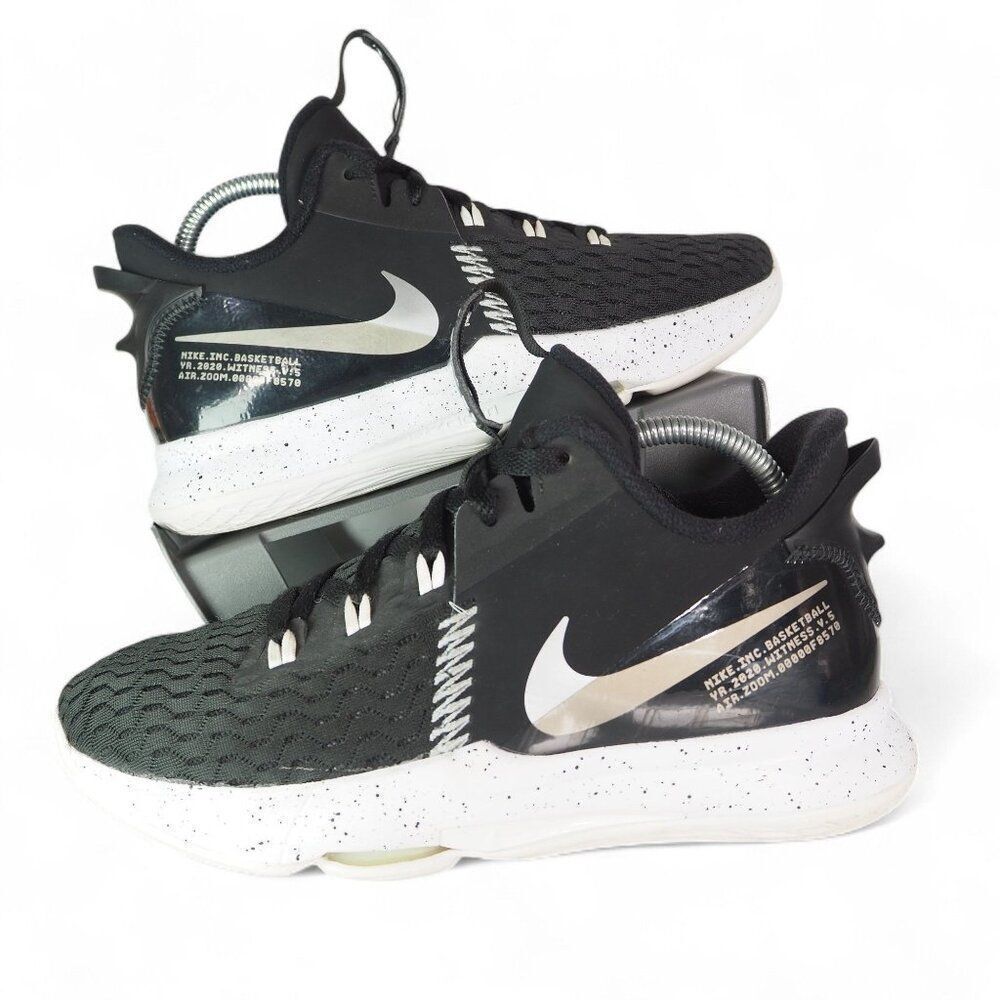 Nike LeBron Witness 5 GS 'Black Metallic Silver'‎ Basketball CT4629-001 Youth 7